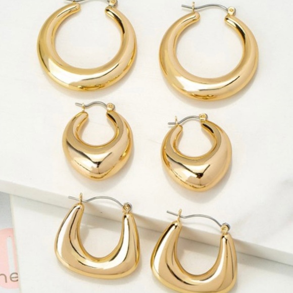 Set of 3 shiny puffy gold plated earrings - Picture 3 of 6